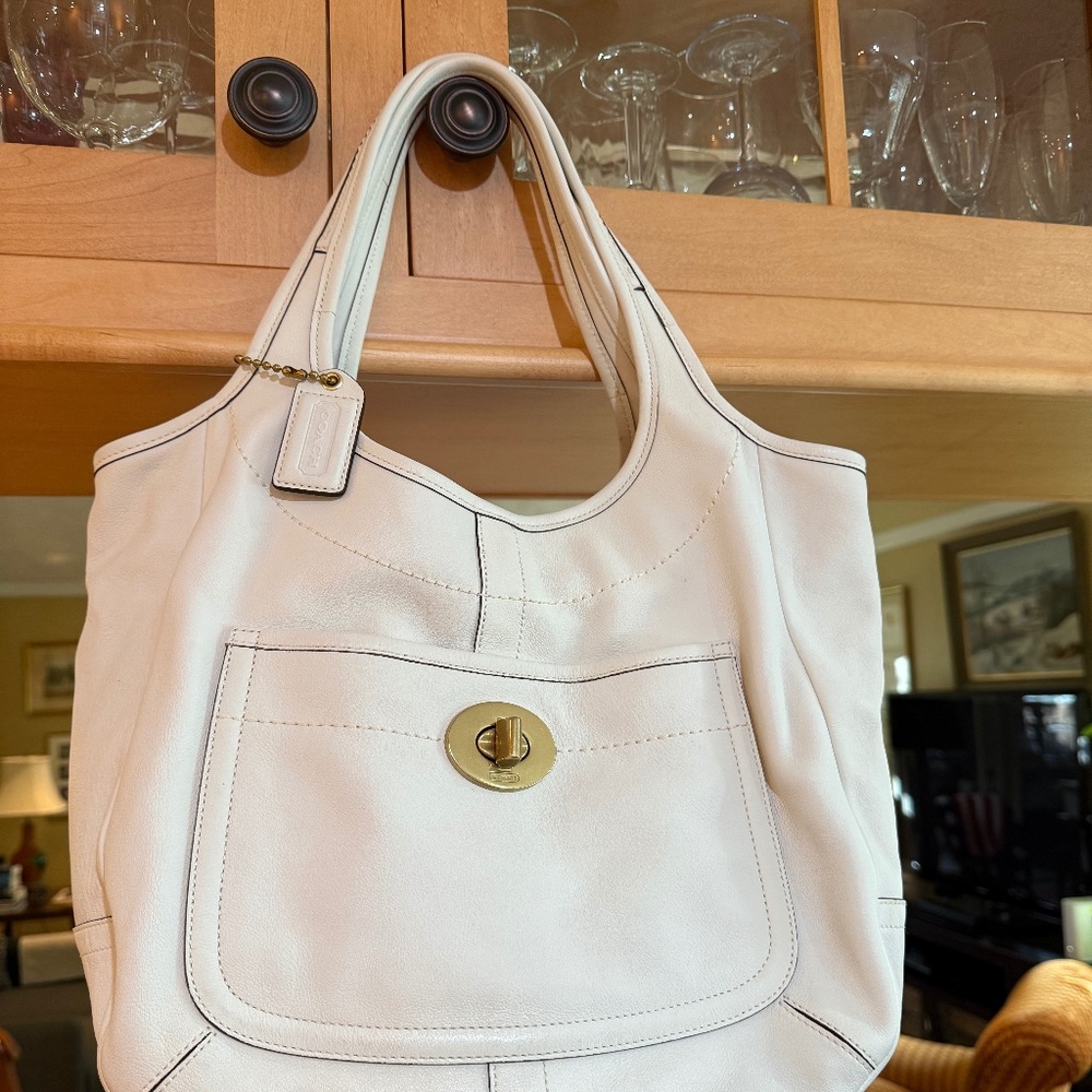 Coach Legacy Leather Turnlock Hobo Style 10333 with Legacy Stripe lining in Ivor